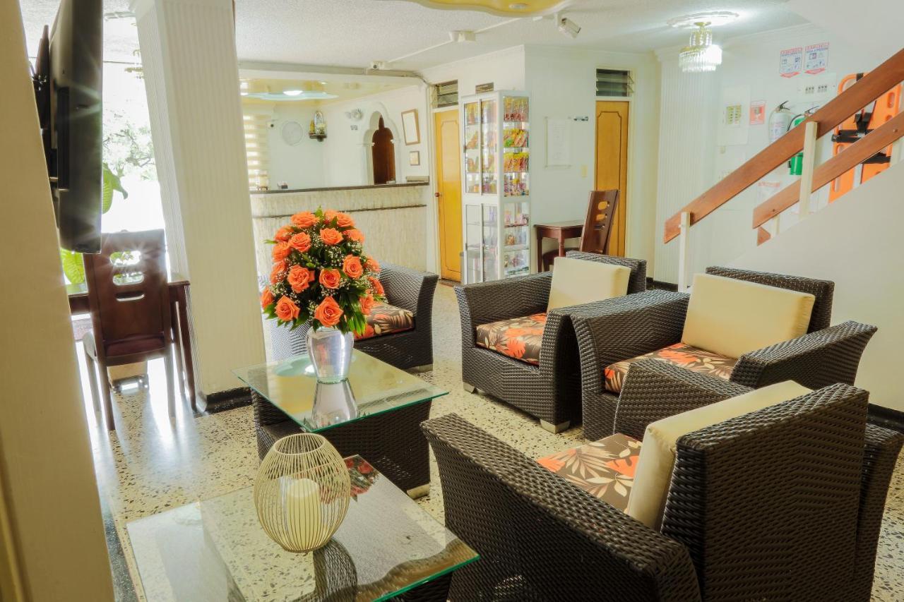 Hotel Iguazu Villavicencio Ngoại thất bức ảnh